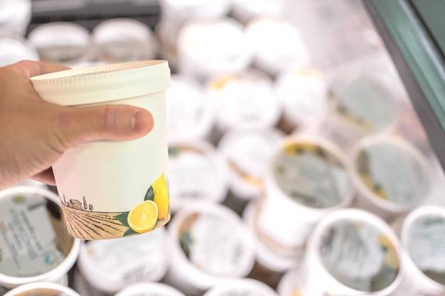 Jak poprawnie segregować opakowania po jogurtach?