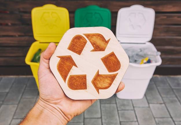 Odpady bio czego nie wrzucamy do brązowego pojemnika?