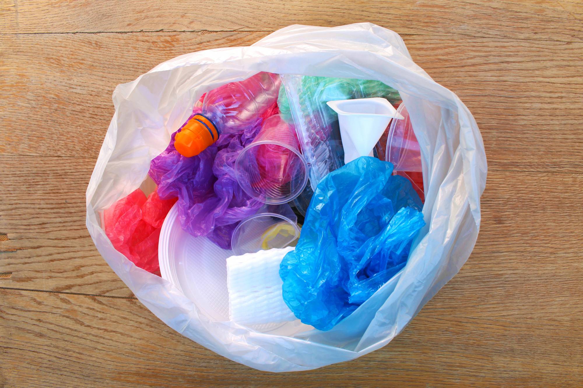 Co wrzucić do worka na plastik żeby nie popełnić błędu?